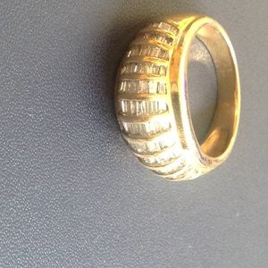 Dome Baguette Diamond Ring. 14k Gold